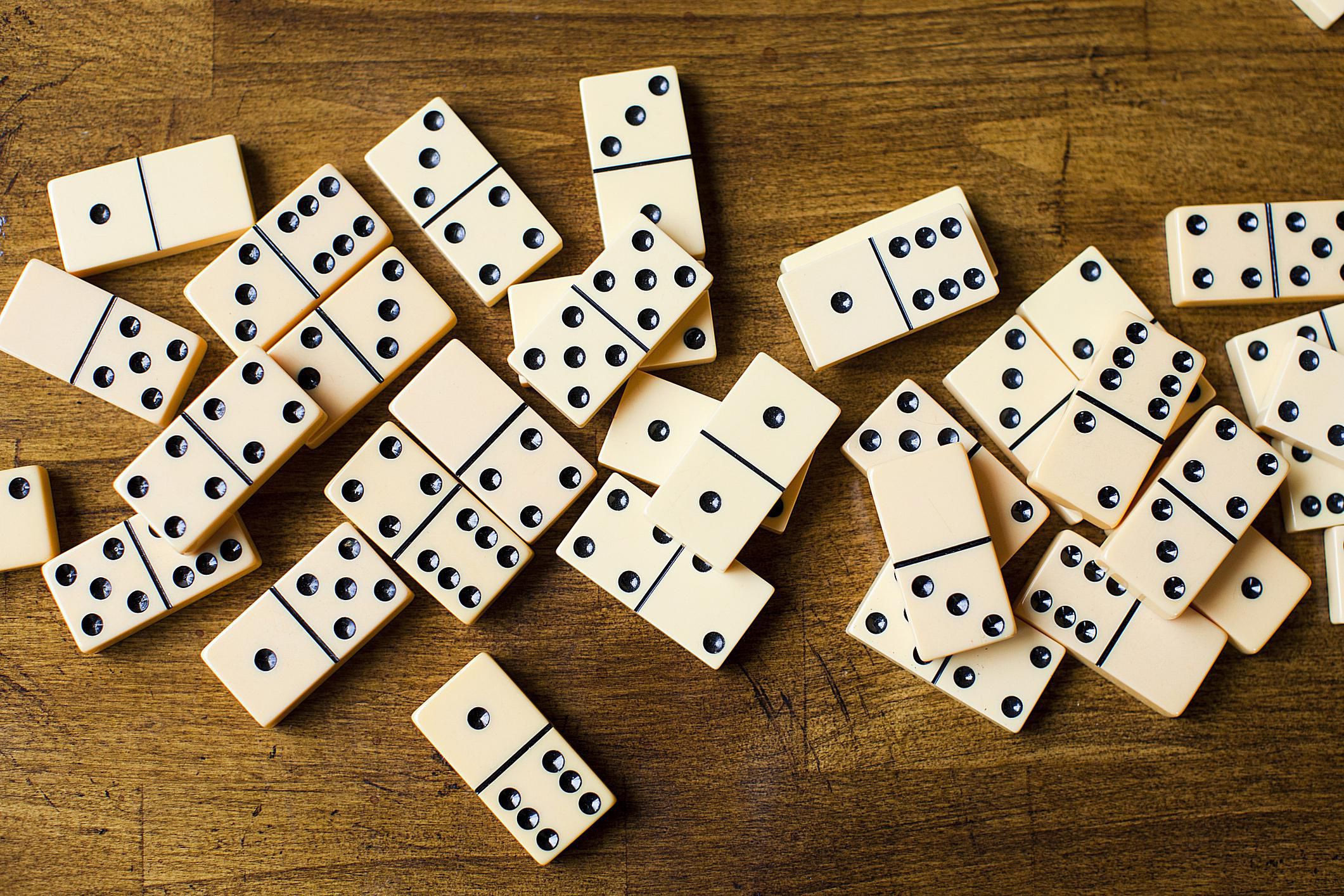 Dominoes Game Rules & Instructions